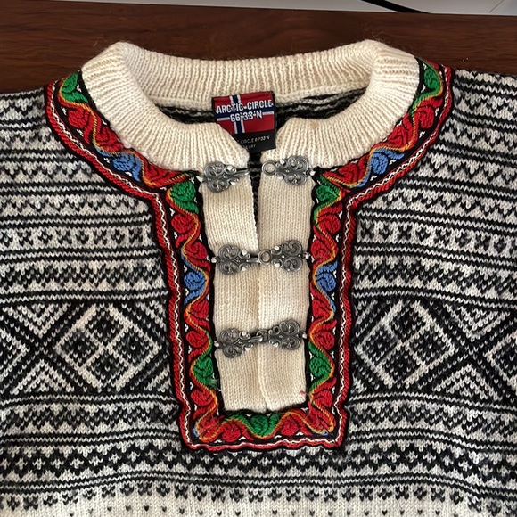 Norwegian wool sweater from Norway size small - Picture 2 of 9